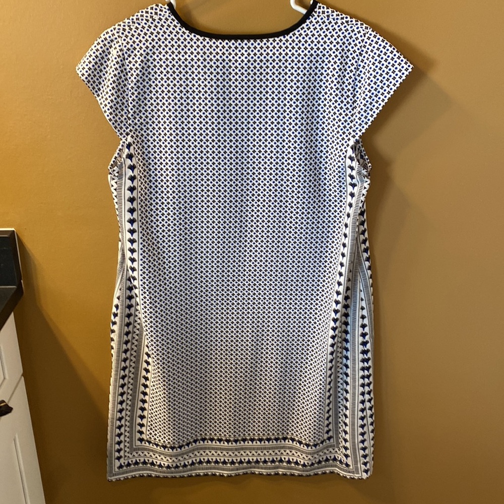 Shift Dress - Picture 3 of 4